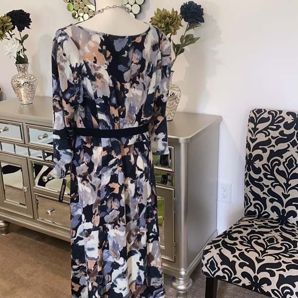 🐚NWT Grey Dress - Picture 3 of 3